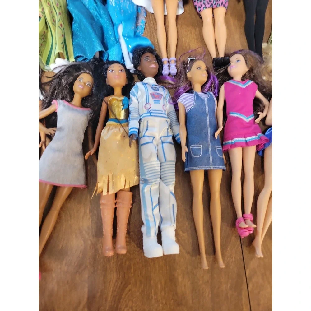 Barbie Doll Lot 16 dolls Some Disney Astronaut AA etc.... Mixed collection